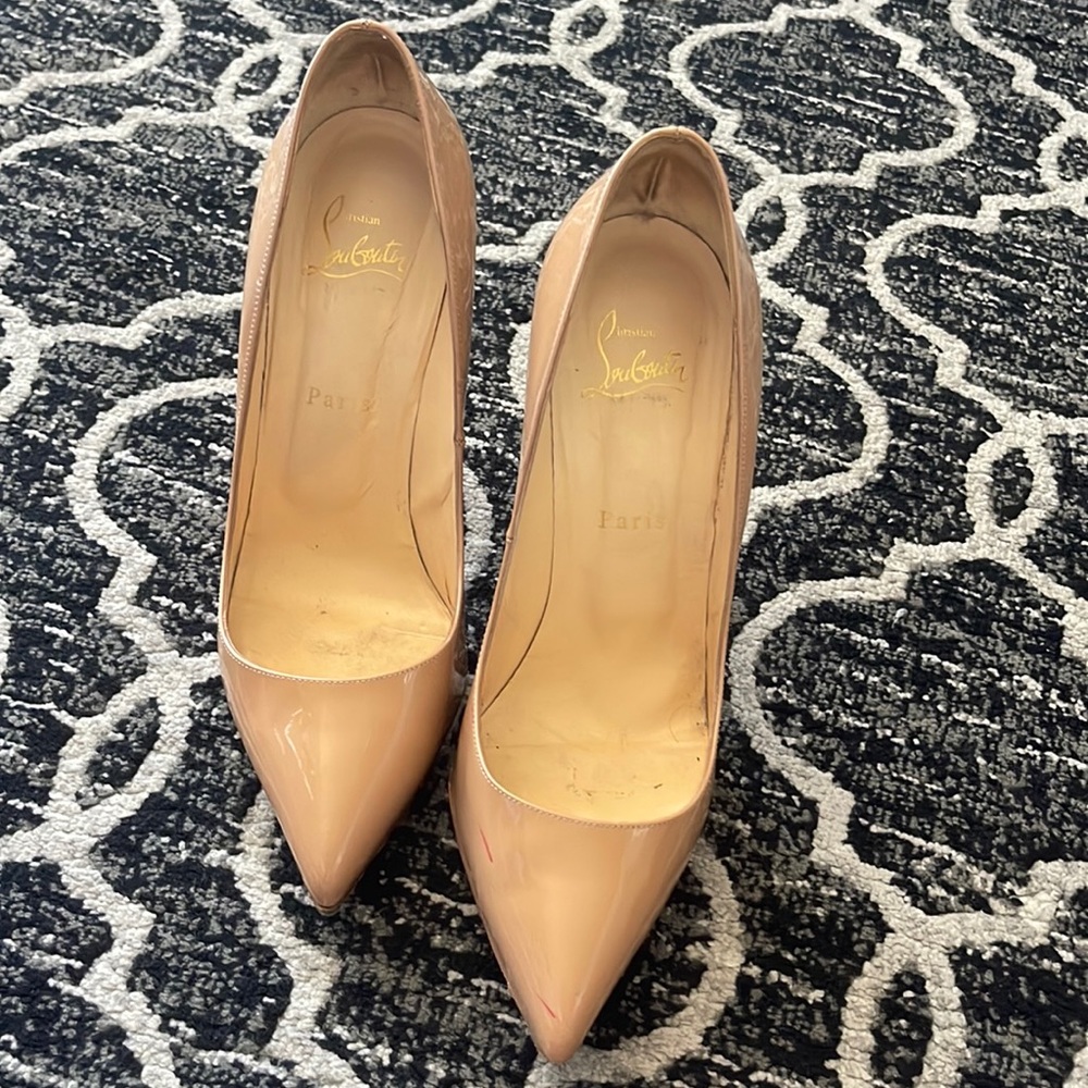 AUTHENTIC! Christian louboutin pigalle 100 size 39.5